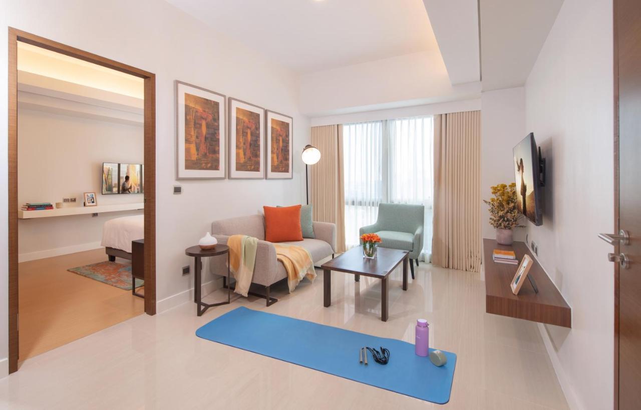 Отель Citadines Benavidez Makati Макати Экстерьер фото