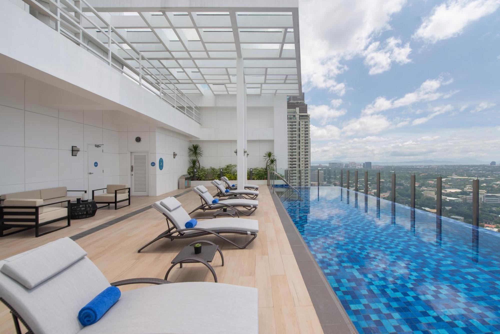 Отель Citadines Benavidez Makati Макати Экстерьер фото